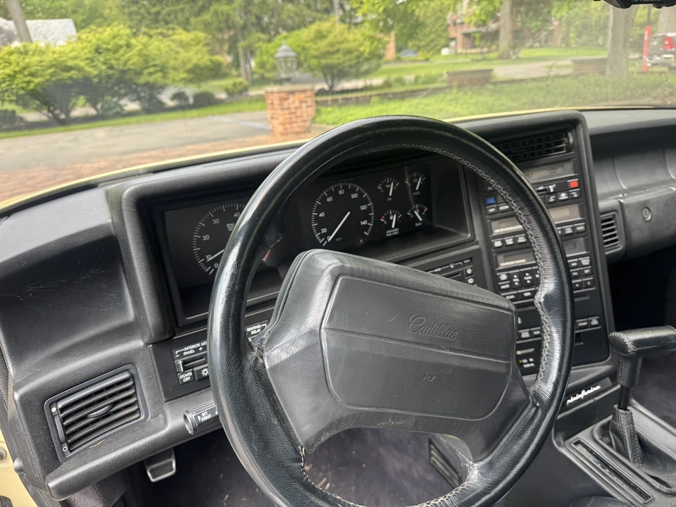 1993 Cadillac Allante - Image 6 of 31