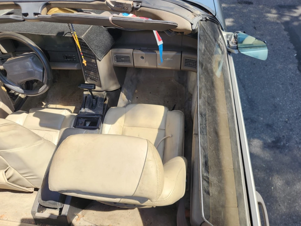 1993 Cadillac Allante - Image 11 of 16