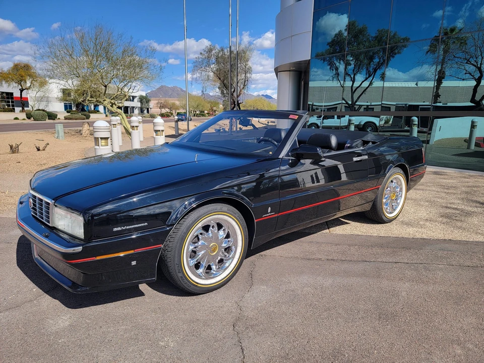1993 Cadillac Allante - Image 4 of 31