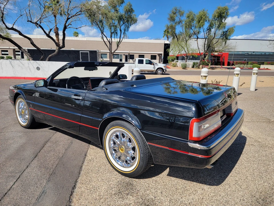 1993 Cadillac Allante - Image 6 of 31
