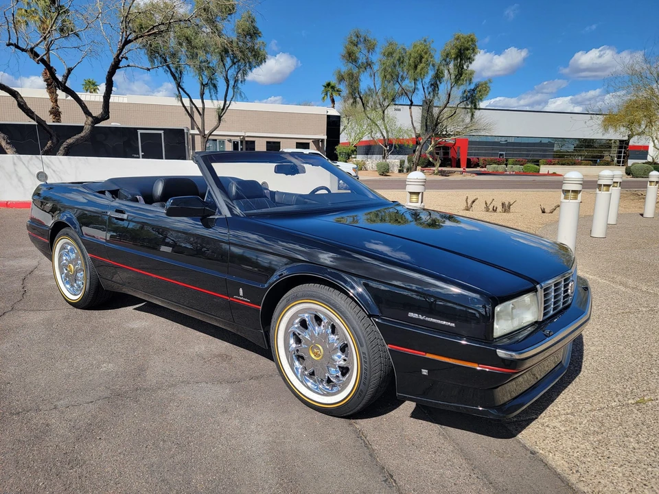 1993 Cadillac Allante - Image 2 of 31