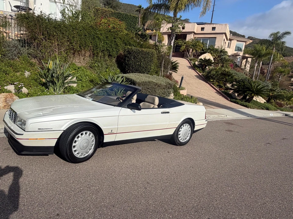 1993 Cadillac Allante - Image 2 of 31