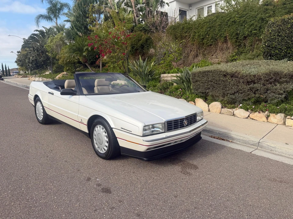 1993 Cadillac Allante - Image 6 of 31
