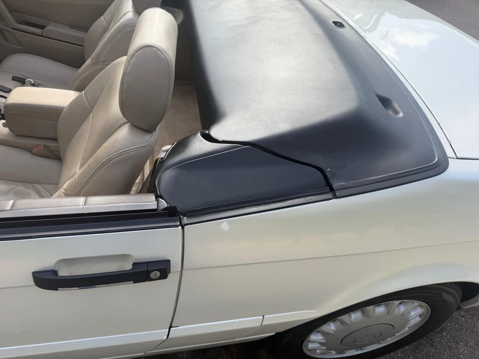 1993 Cadillac Allante - Image 23 of 31
