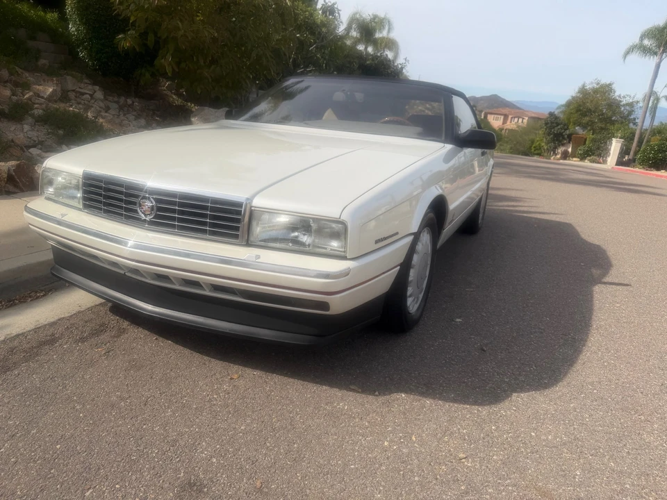 1993 Cadillac Allante - Image 15 of 31