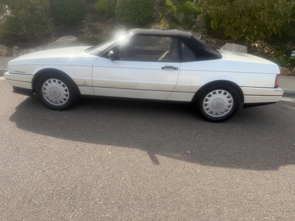 1993 Cadillac Allante - Image 21 of 31