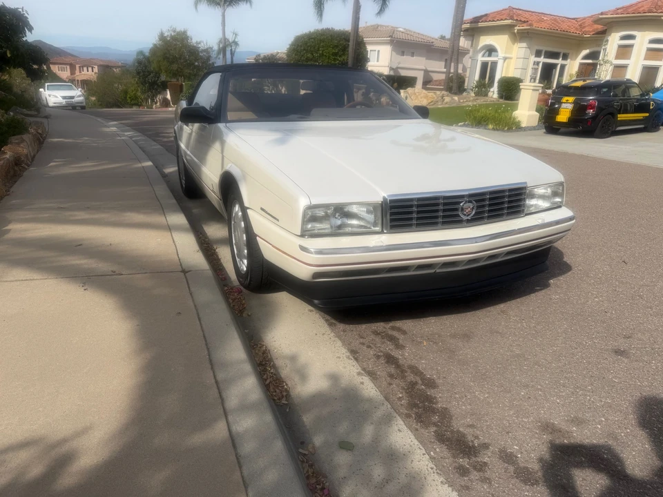 1993 Cadillac Allante - Image 17 of 31