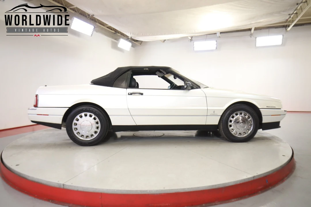1993 Cadillac Allante - Image 4 of 12