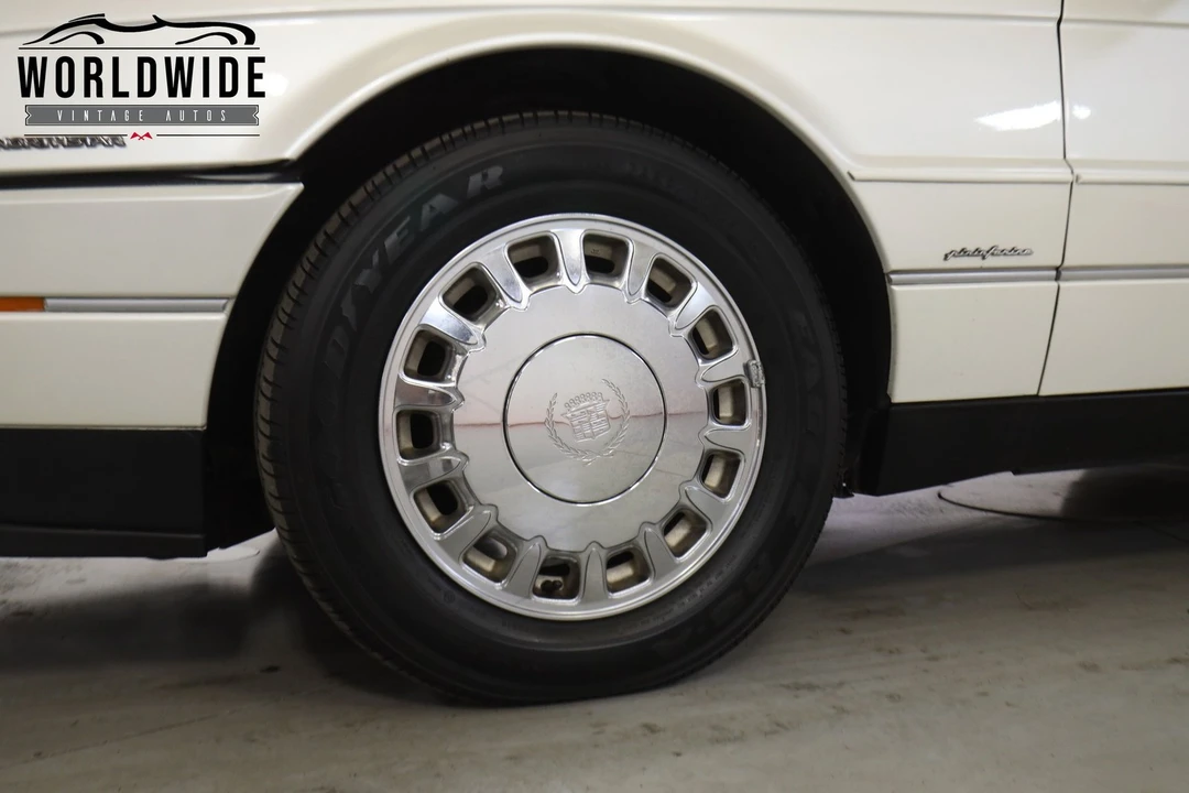 1993 Cadillac Allante - Image 12 of 12
