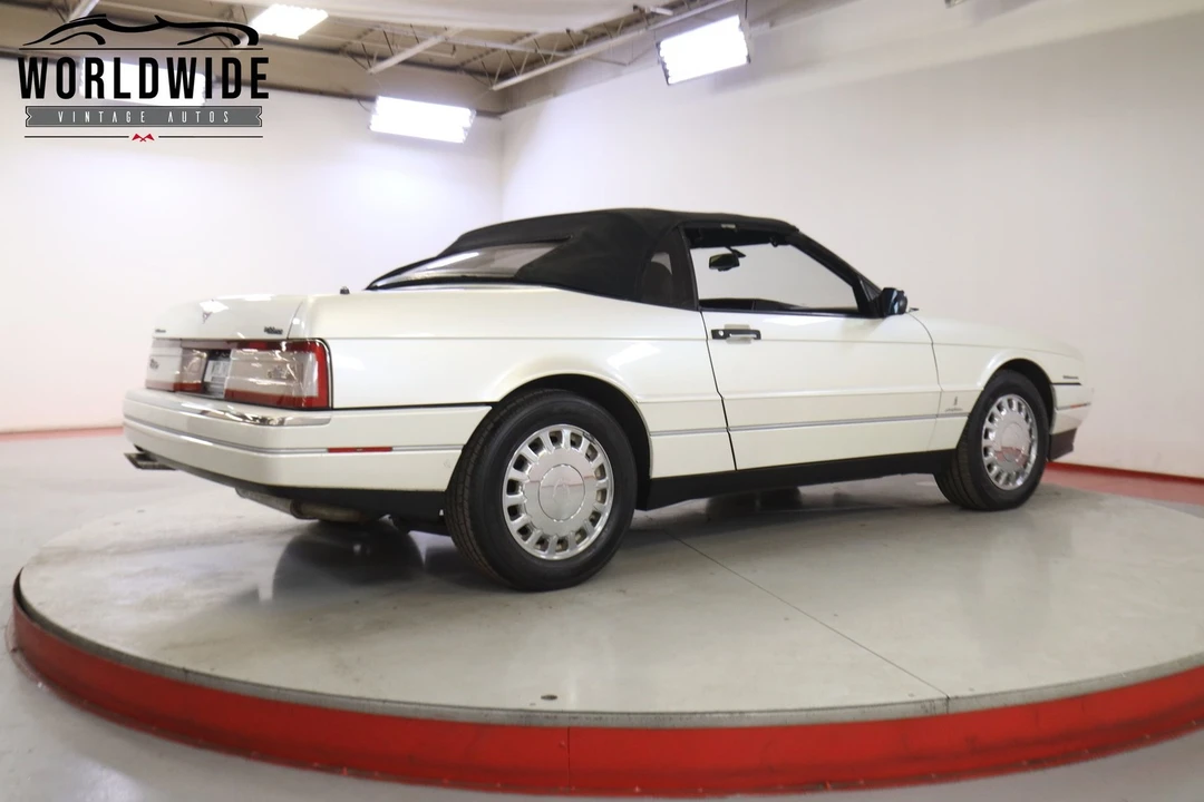 1993 Cadillac Allante - Image 6 of 12