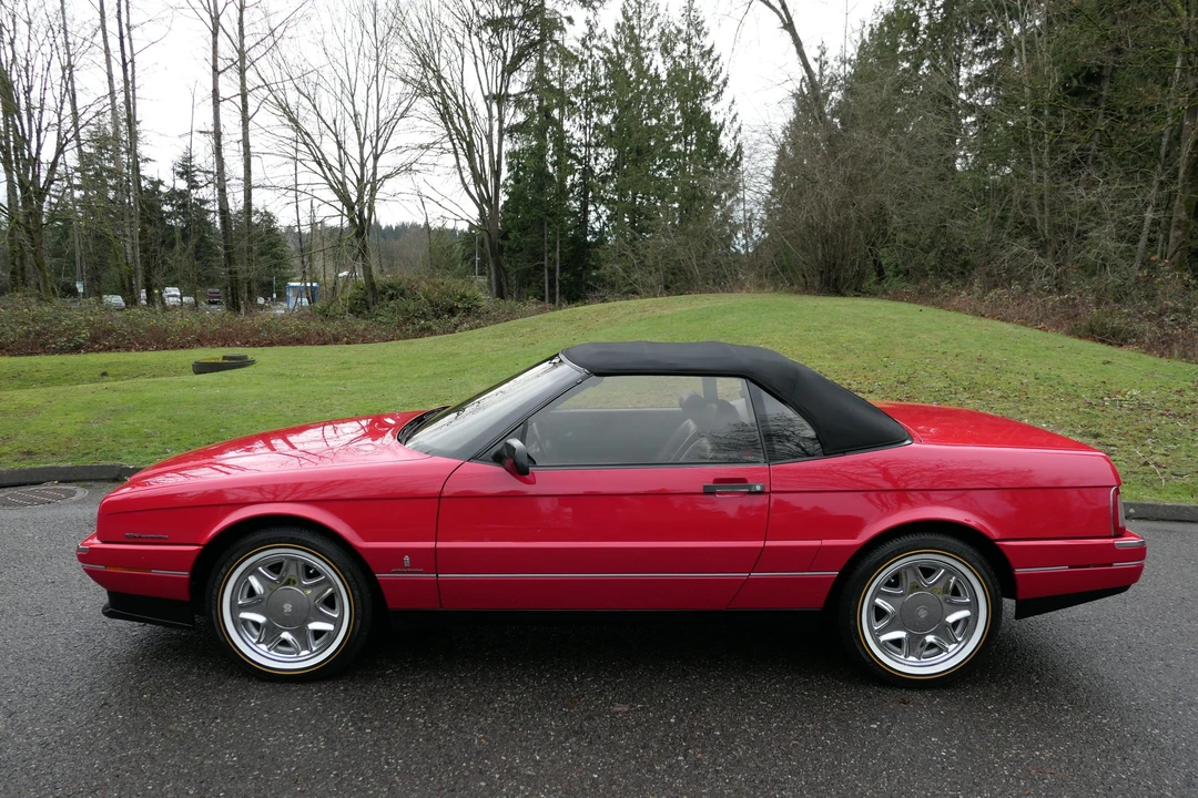 1993 Cadillac Allante - Image 27 of 31