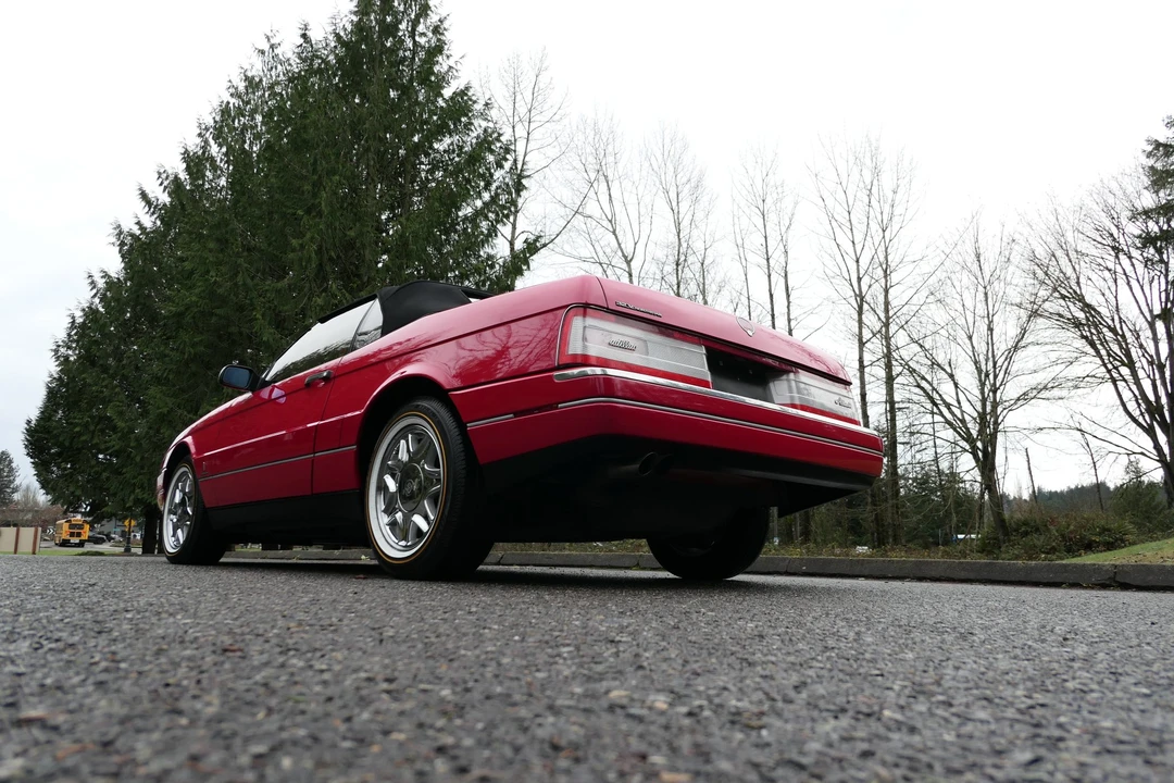 1993 Cadillac Allante - Image 30 of 31