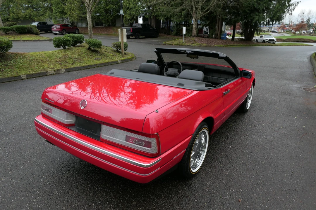 1993 Cadillac Allante - Image 14 of 31
