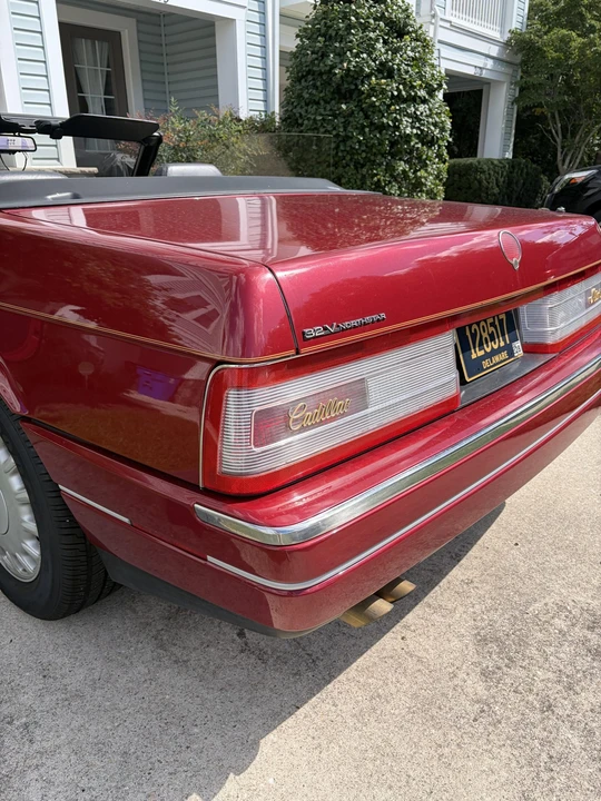1993 Cadillac Allante - Image 28 of 31