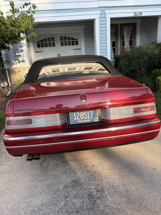 1993 Cadillac Allante - Image 16 of 31