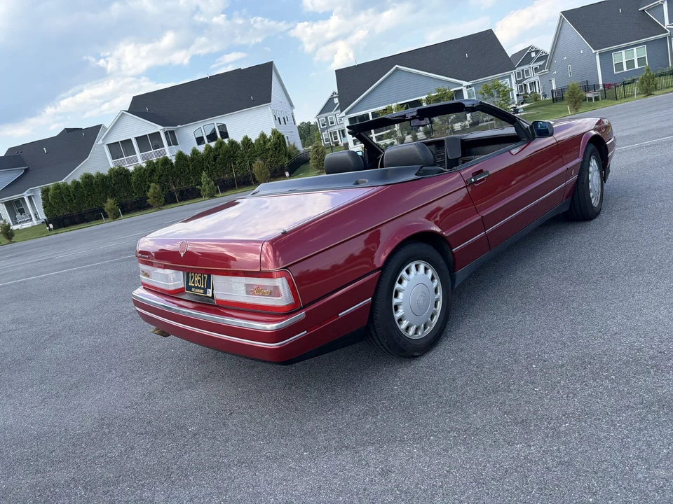 1993 Cadillac Allante - Image 7 of 31