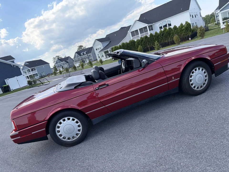 1993 Cadillac Allante - Image 6 of 31