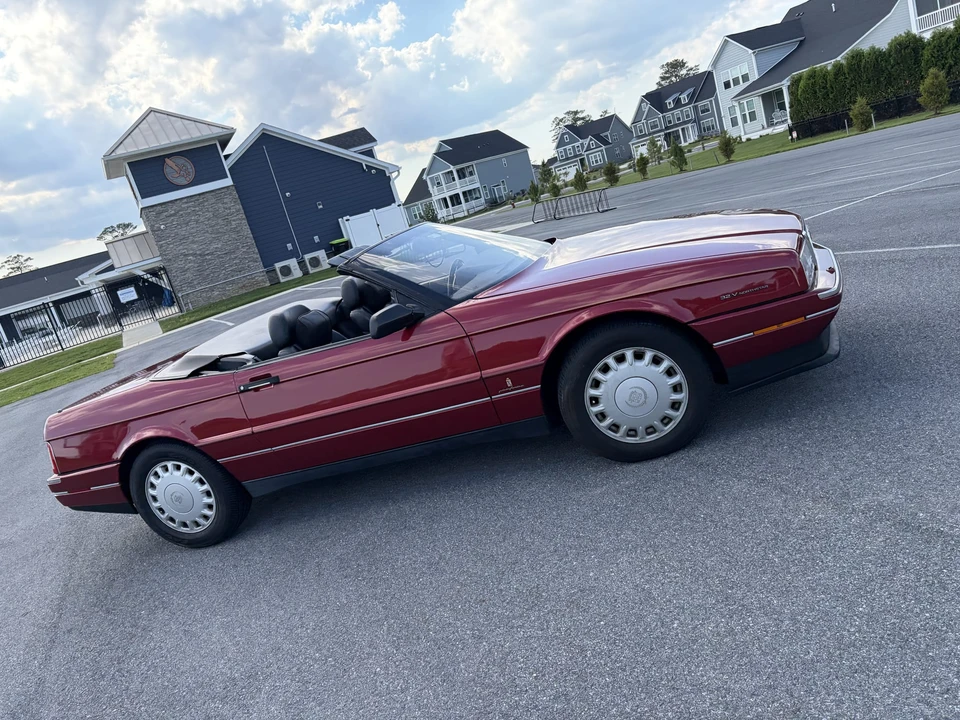 1993 Cadillac Allante - Image 5 of 31