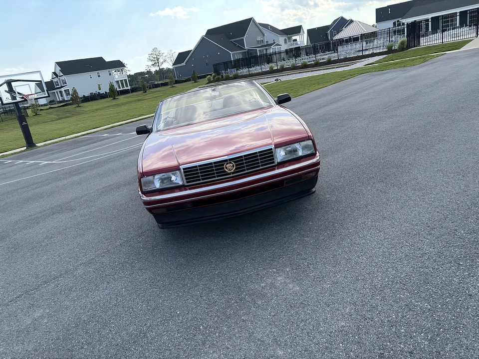 1993 Cadillac Allante - Image 2 of 31