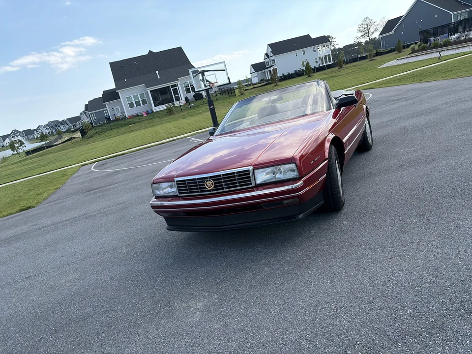 1993 Cadillac Allante - Image 13 of 31
