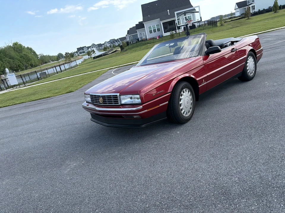1993 Cadillac Allante - Image 12 of 31