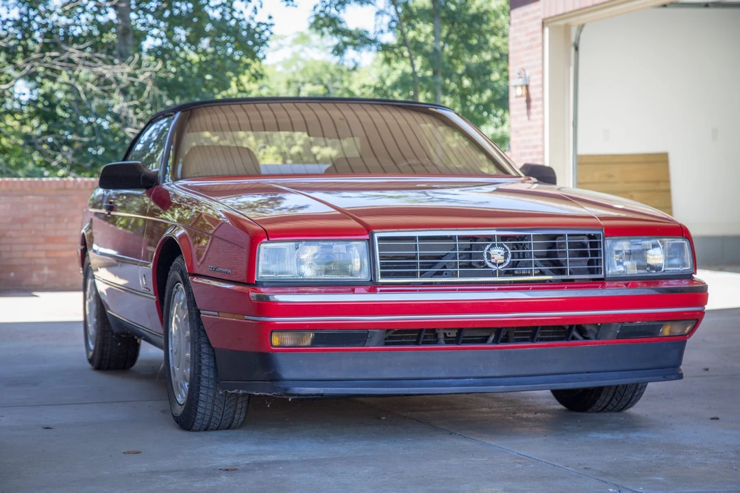 1993 Cadillac Allante - Image 2 of 31