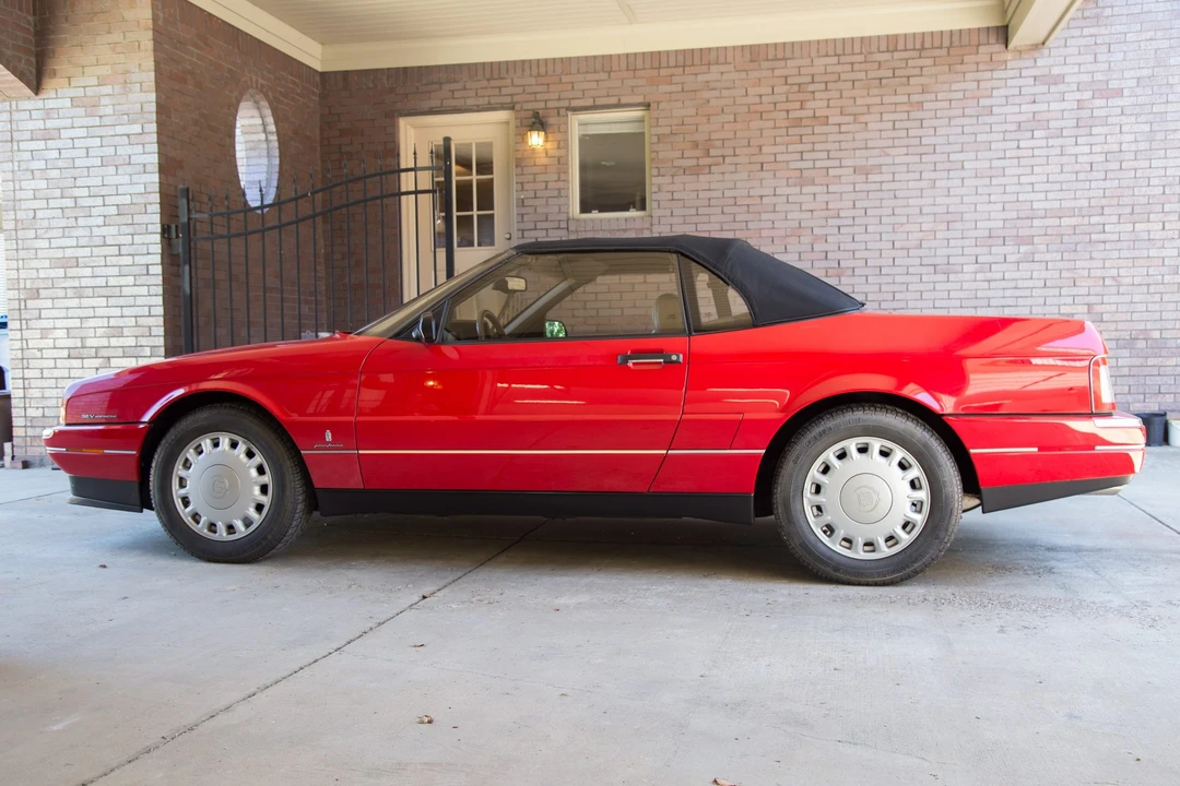 1993 Cadillac Allante - Image 5 of 31