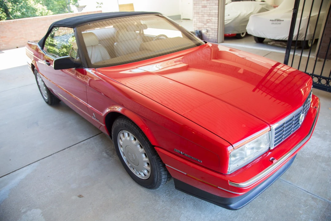 1993 Cadillac Allante - Image 10 of 31