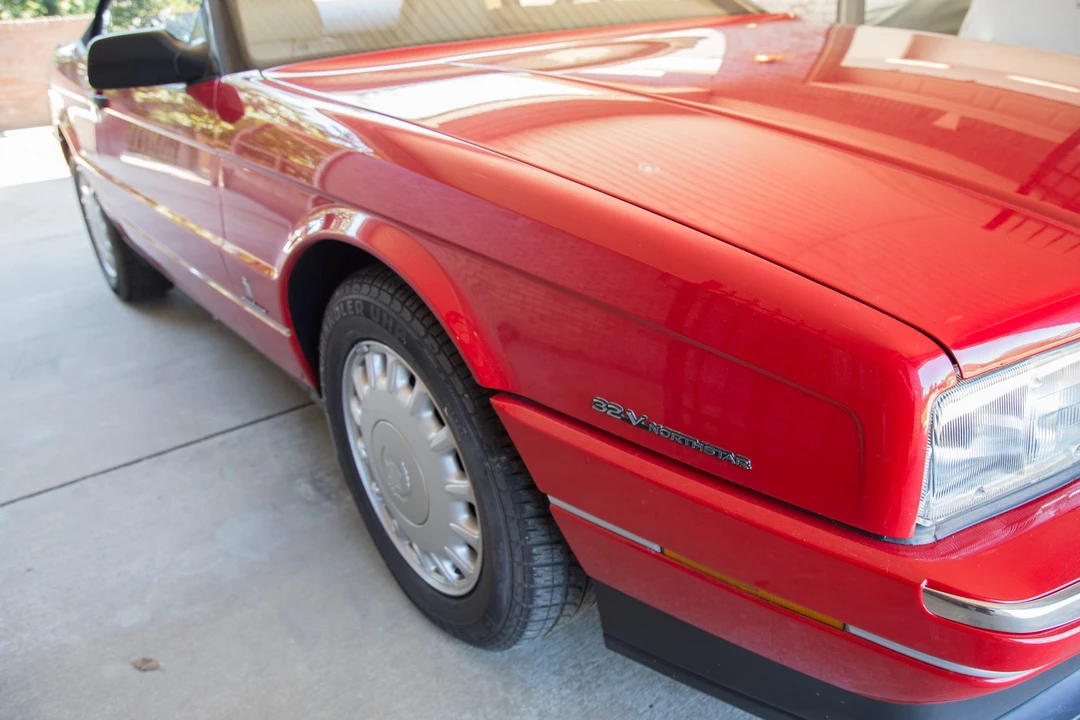 1993 Cadillac Allante - Image 12 of 31