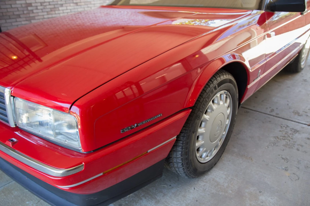 1993 Cadillac Allante - Image 14 of 31