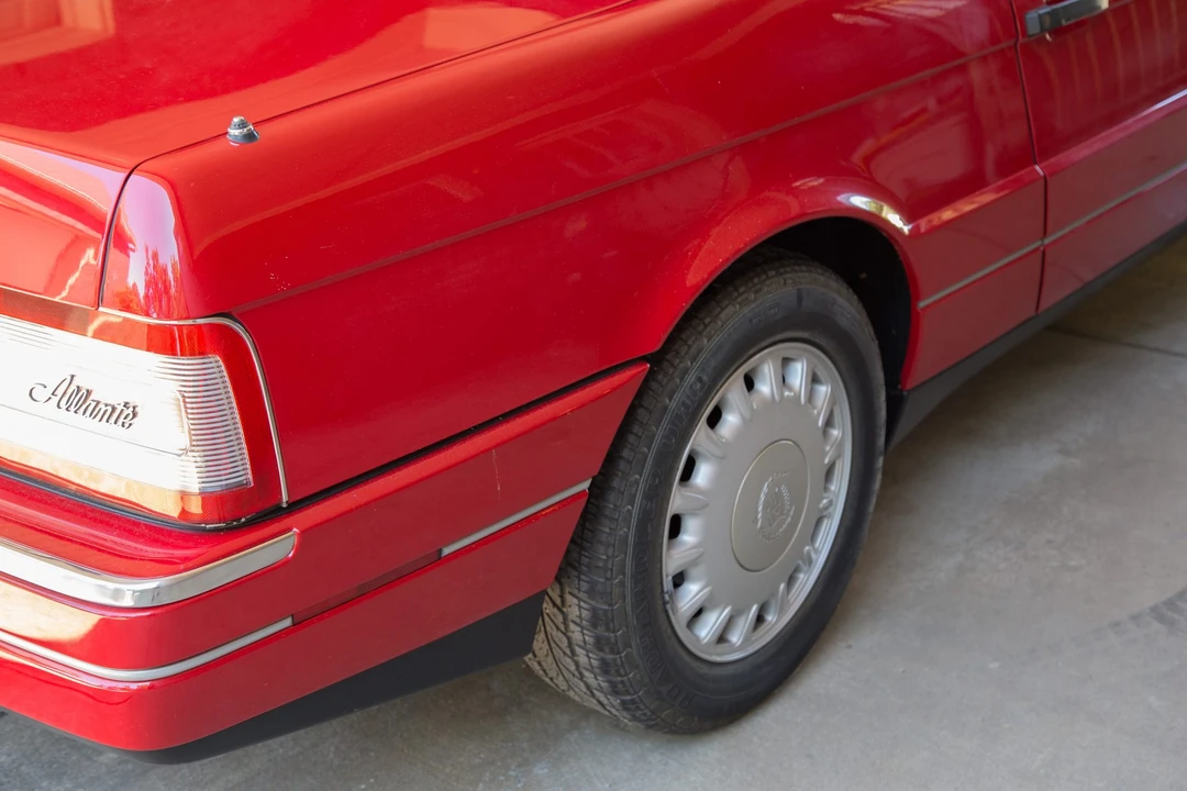 1993 Cadillac Allante - Image 20 of 31