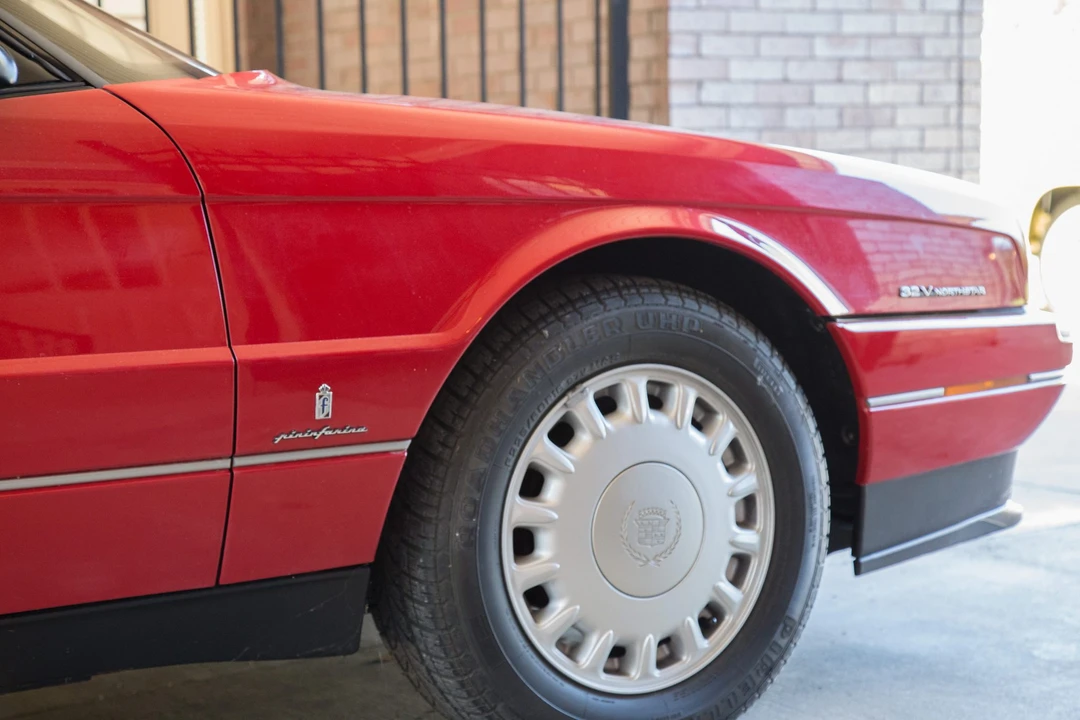 1993 Cadillac Allante - Image 22 of 31