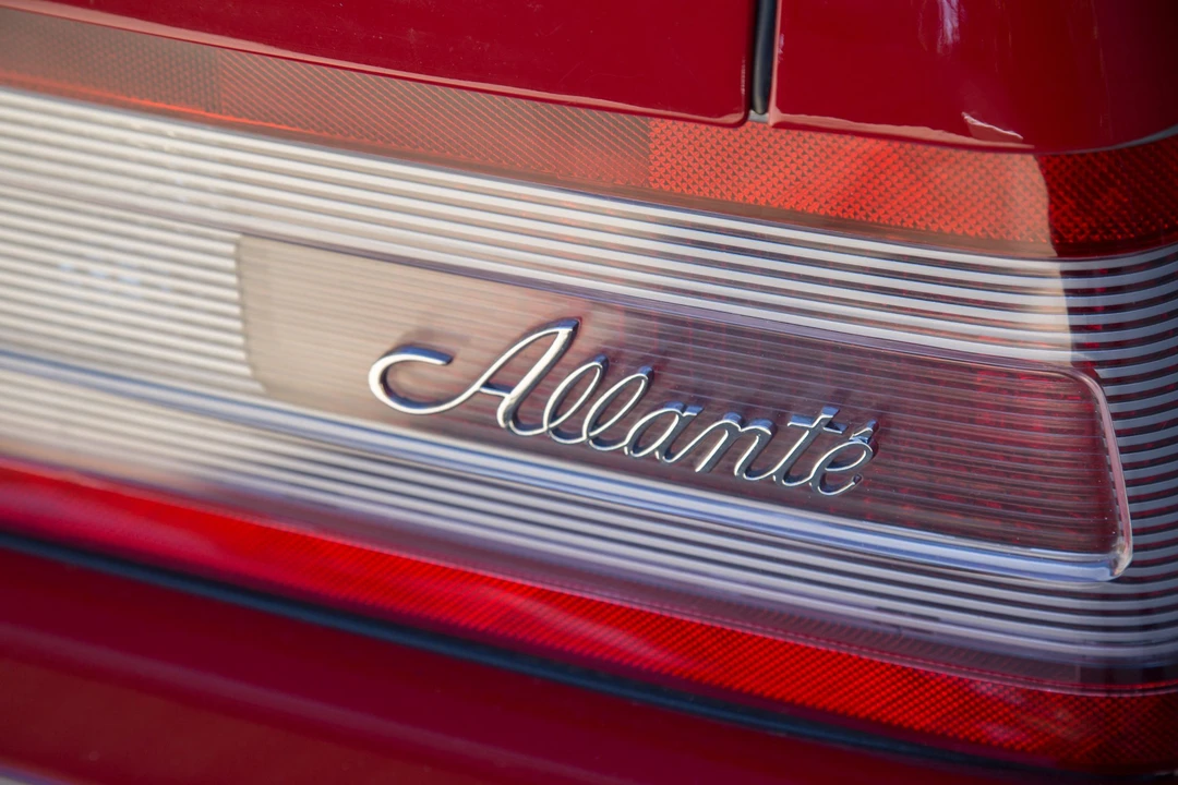 1993 Cadillac Allante - Image 25 of 31