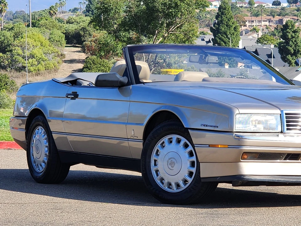 1993 Cadillac Allante - Image 14 of 31