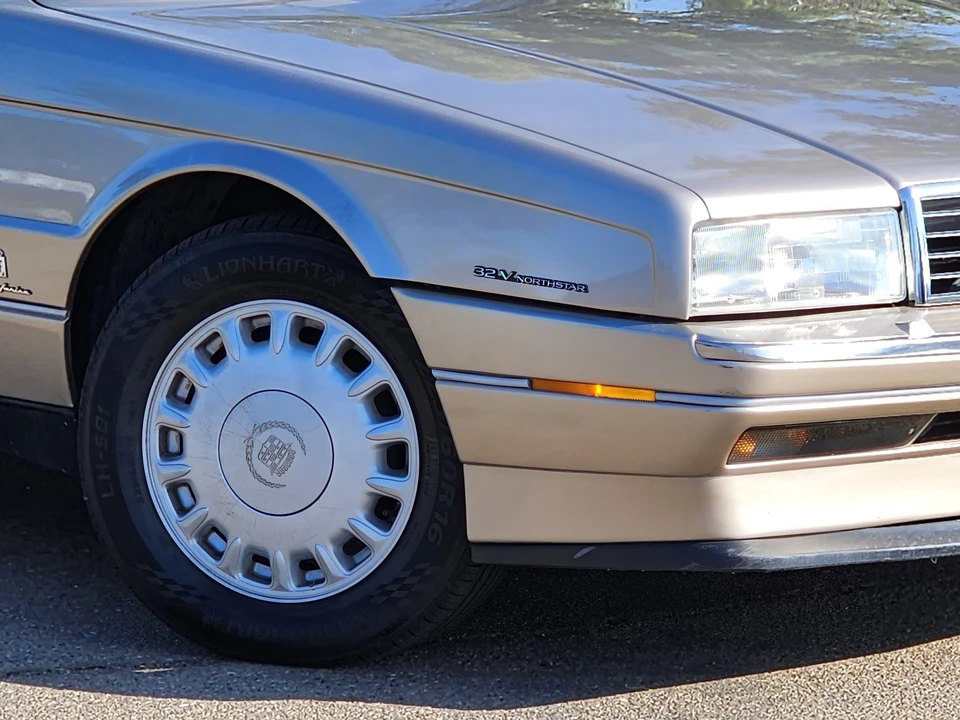 1993 Cadillac Allante - Image 20 of 31