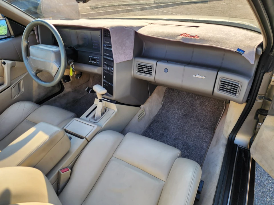 1993 Cadillac Allante - Image 29 of 31