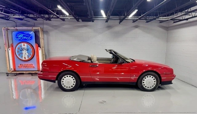 1993 Cadillac Allante - Image 6 of 12