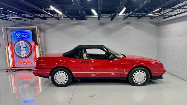 1993 Cadillac Allante - Image 9 of 12