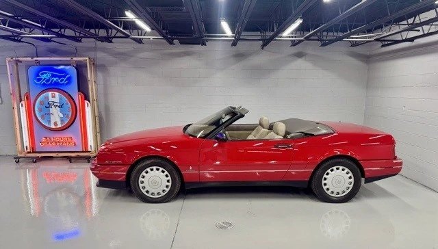 1993 Cadillac Allante - Image 2 of 12