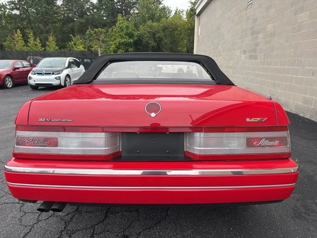 1993 Cadillac Allante - Image 10 of 12