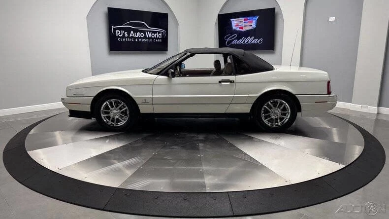 1993 Cadillac Allante - Image 2 of 21
