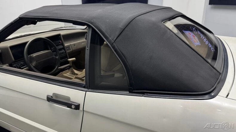 1993 Cadillac Allante - Image 10 of 21