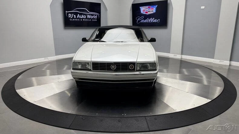 1993 Cadillac Allante - Image 5 of 21