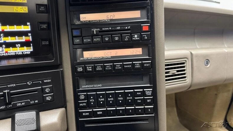 1993 Cadillac Allante - Image 16 of 21