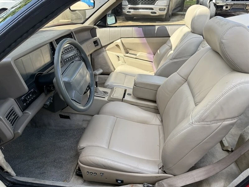 1993 Cadillac Allante - Image 10 of 21