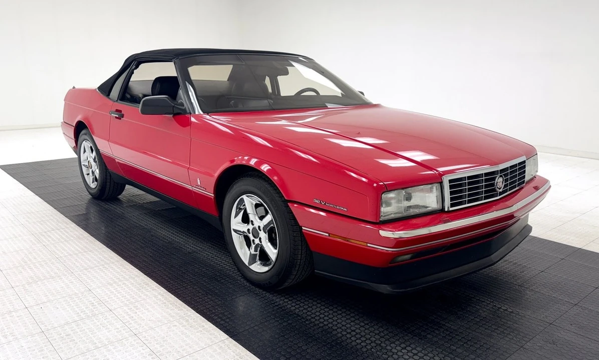 1993 Cadillac Allante - Image 10 of 31