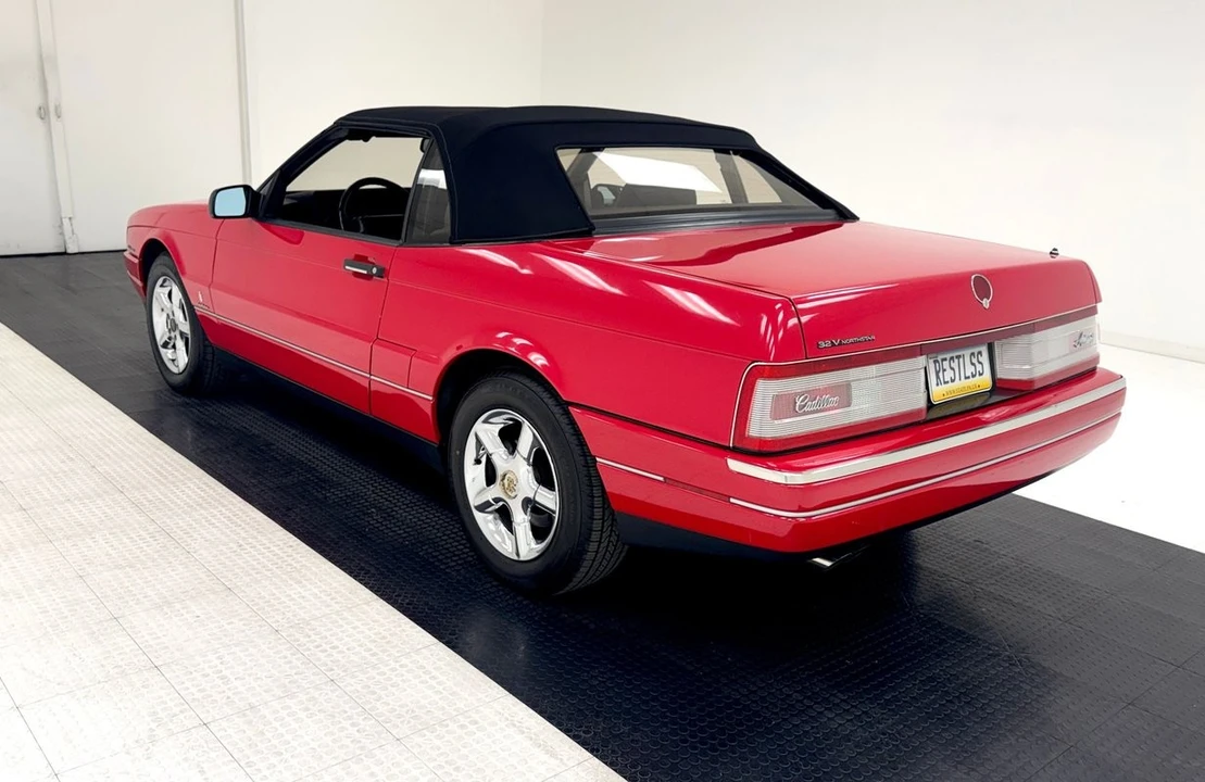 1993 Cadillac Allante - Image 5 of 31