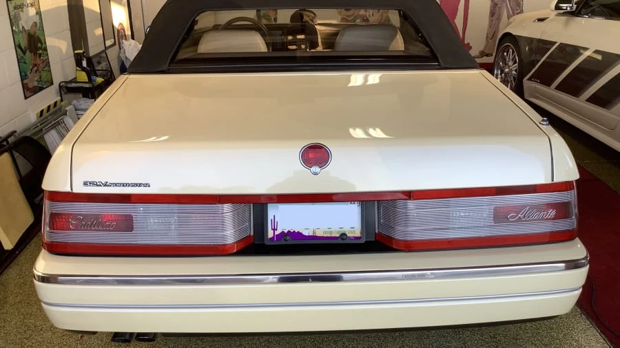 1993 Cadillac Allante - Image 15 of 31