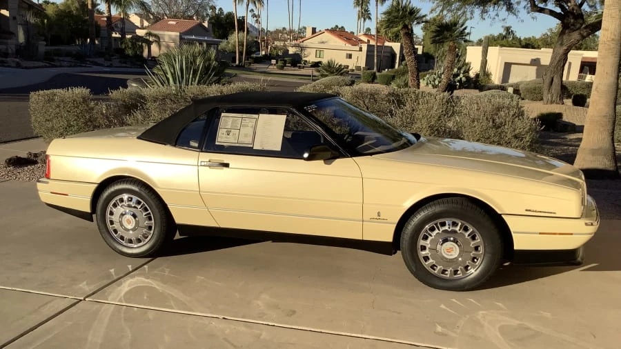 1993 Cadillac Allante - Image 31 of 31