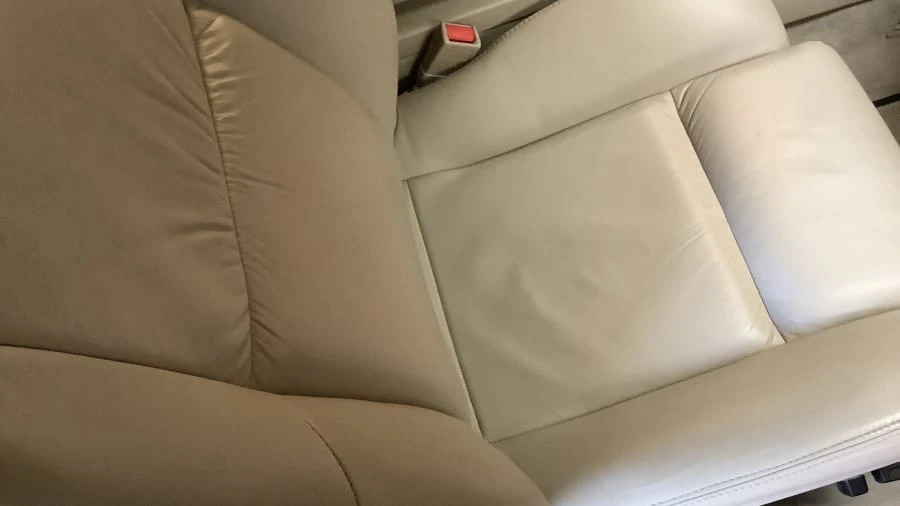 1993 Cadillac Allante - Image 27 of 31